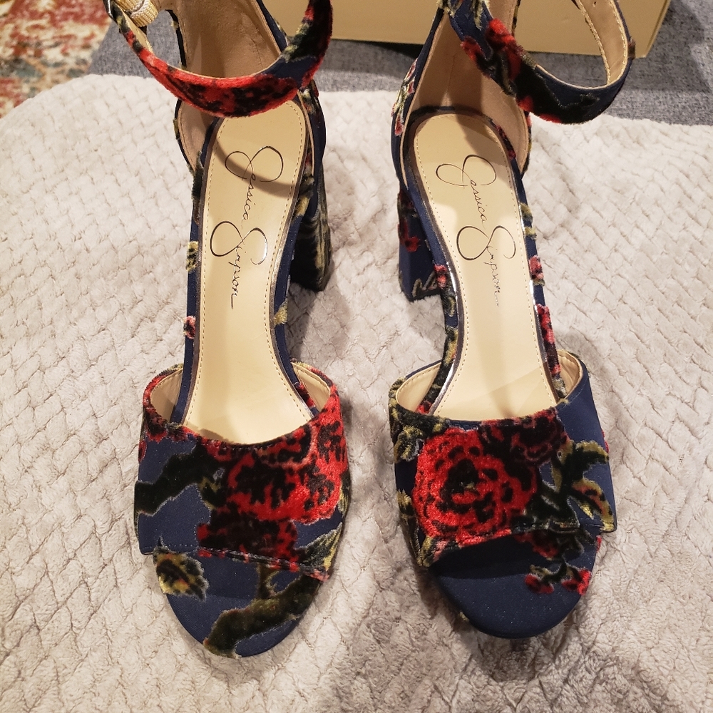 Jessica Simpson Heels size 6